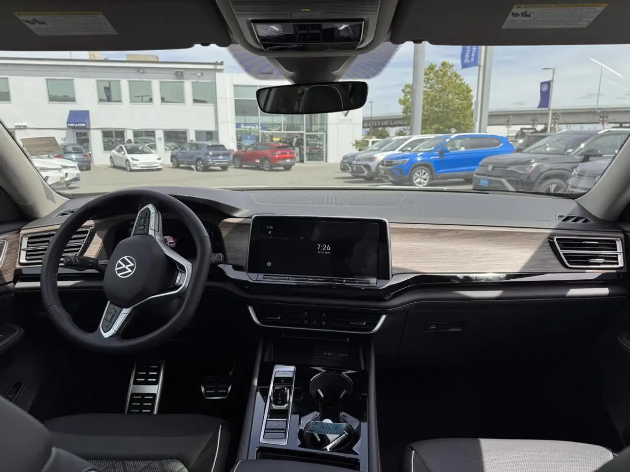 Volkswagen Atlas снимка Volkswagen Atlas