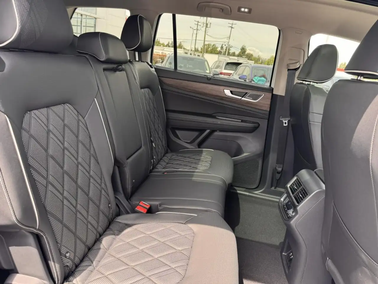 Volkswagen Atlas снимка Volkswagen Atlas