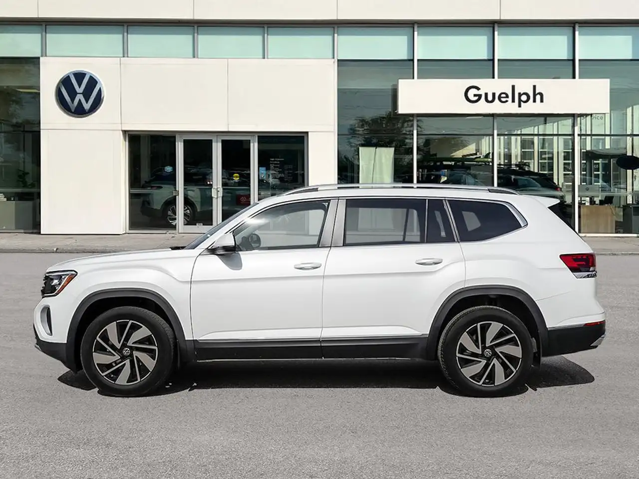 Volkswagen Atlas photo Volkswagen Atlas