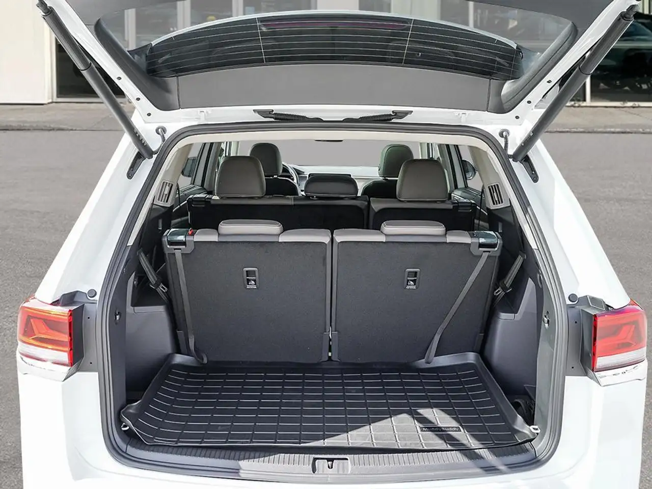 Volkswagen Atlas photo Volkswagen Atlas
