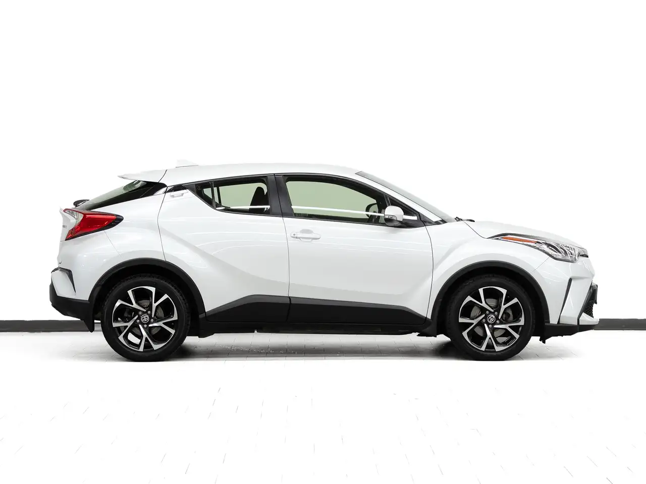 Toyota C-HR fotografie Toyota C-HR