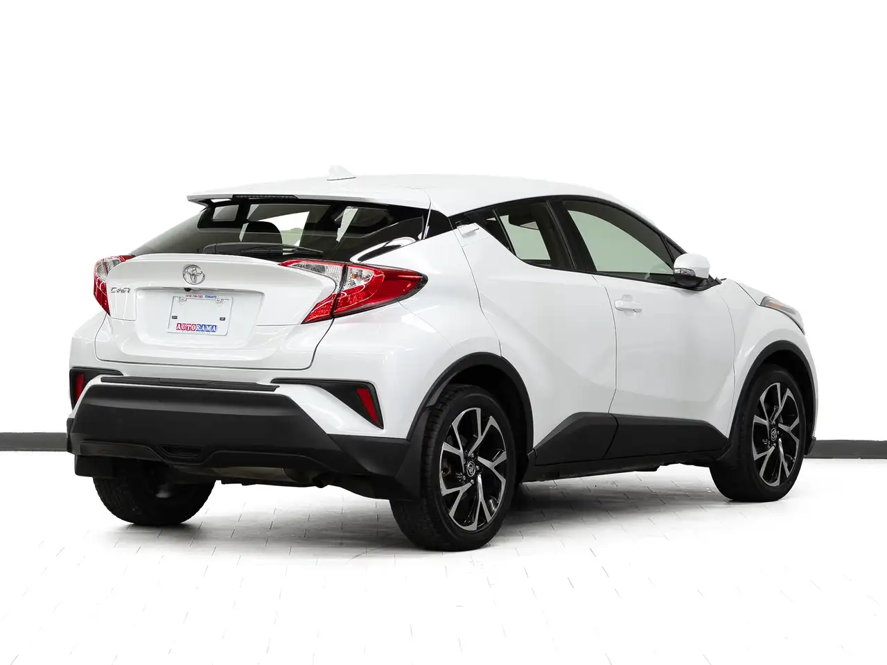 Toyota C-HR fotografie Toyota C-HR