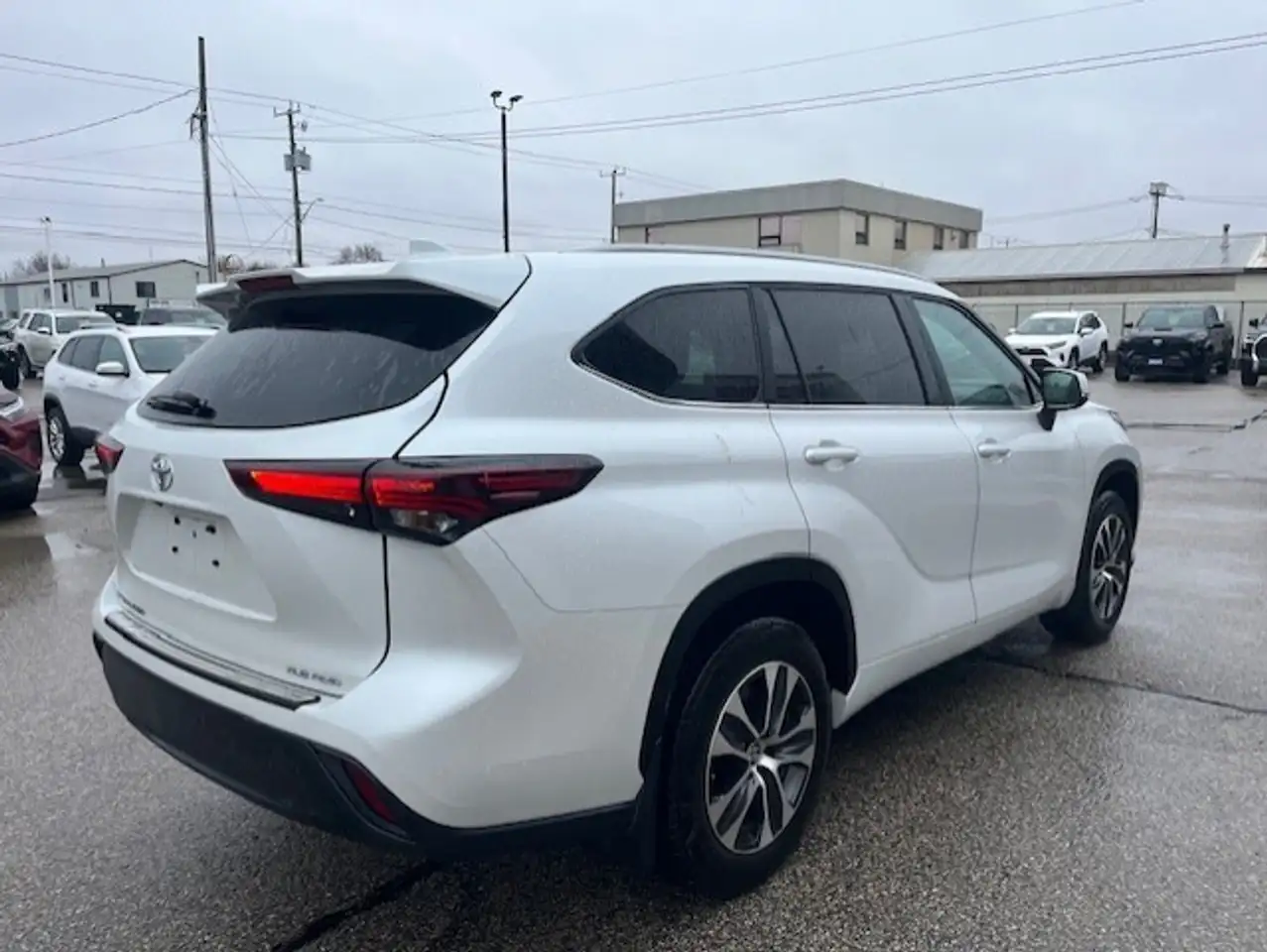 Toyota Highlander photo Toyota Highlander