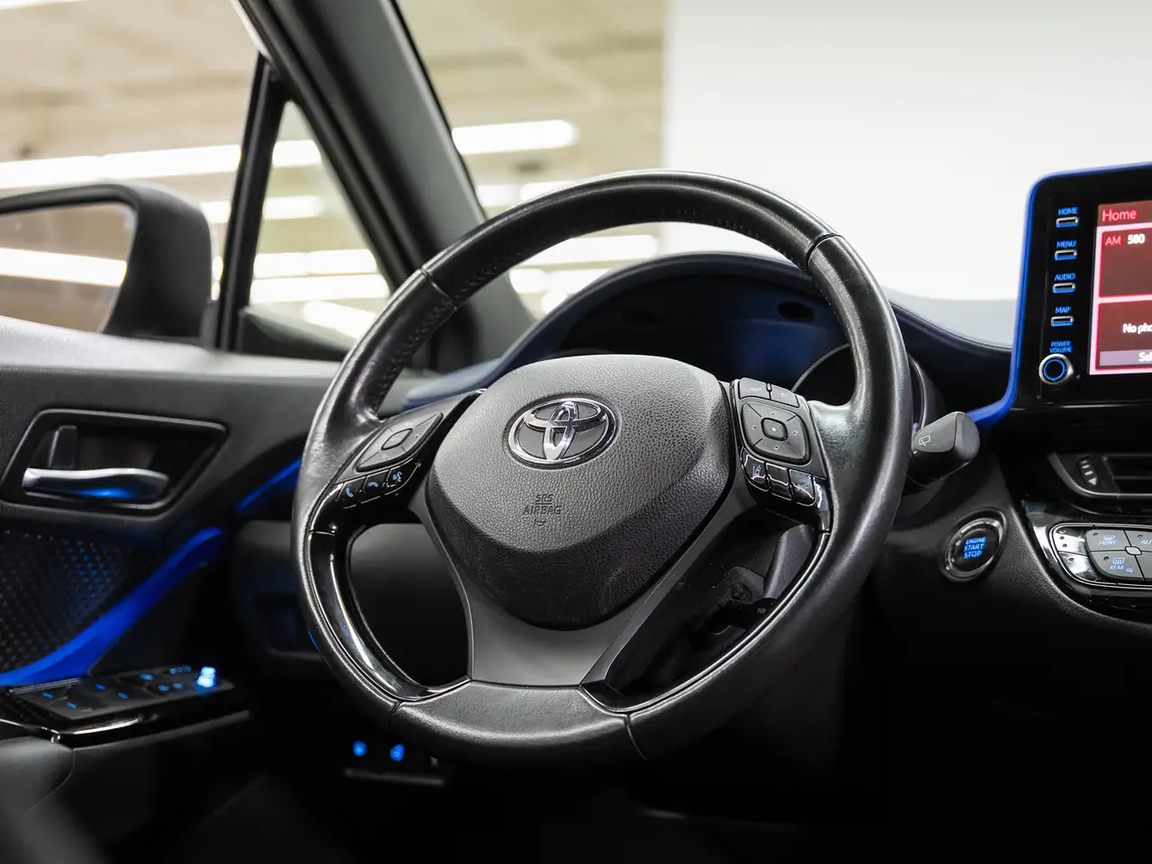 Toyota C-HR fotografie Toyota C-HR