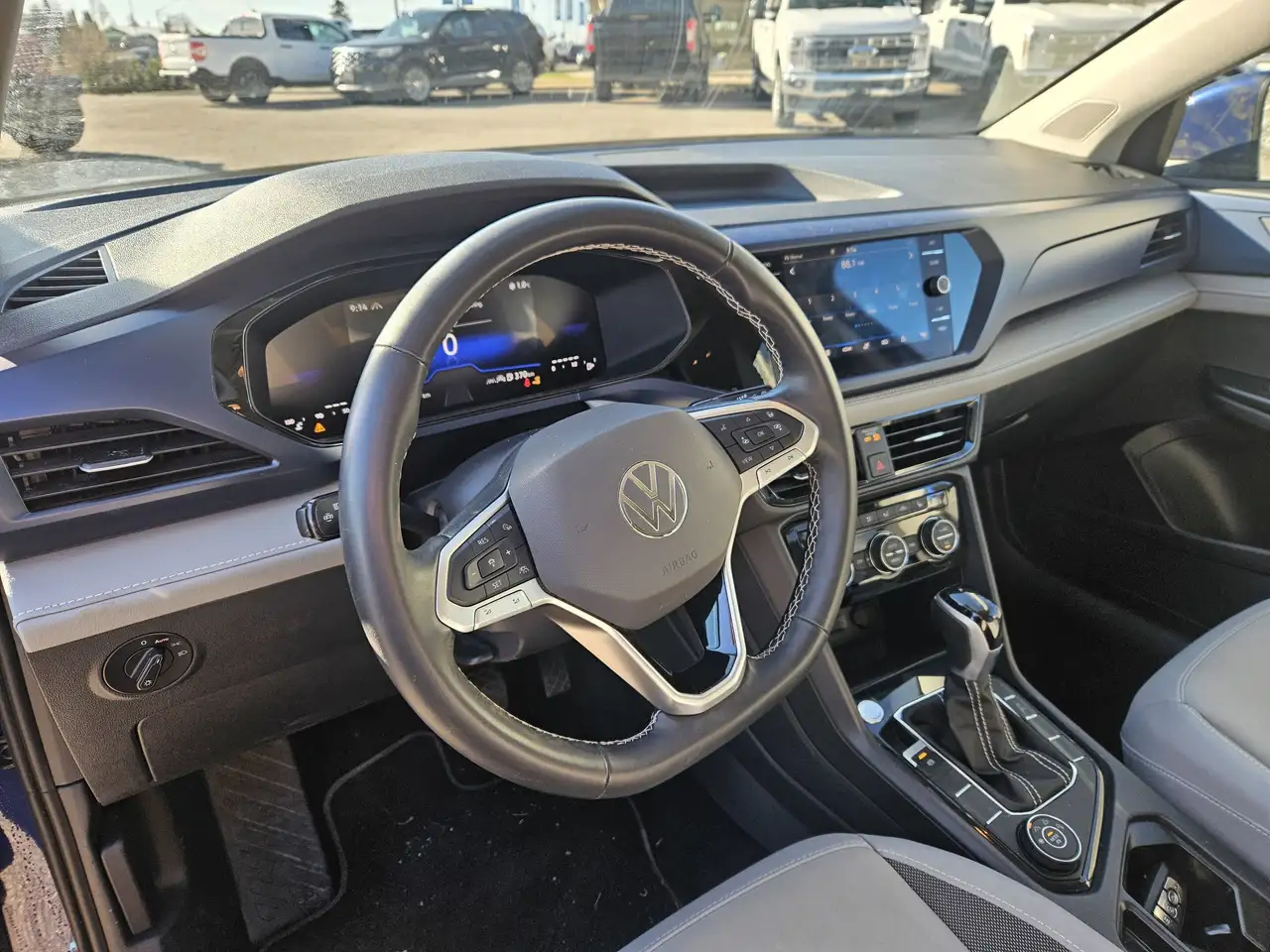 Volkswagen Taos снимка Volkswagen Taos