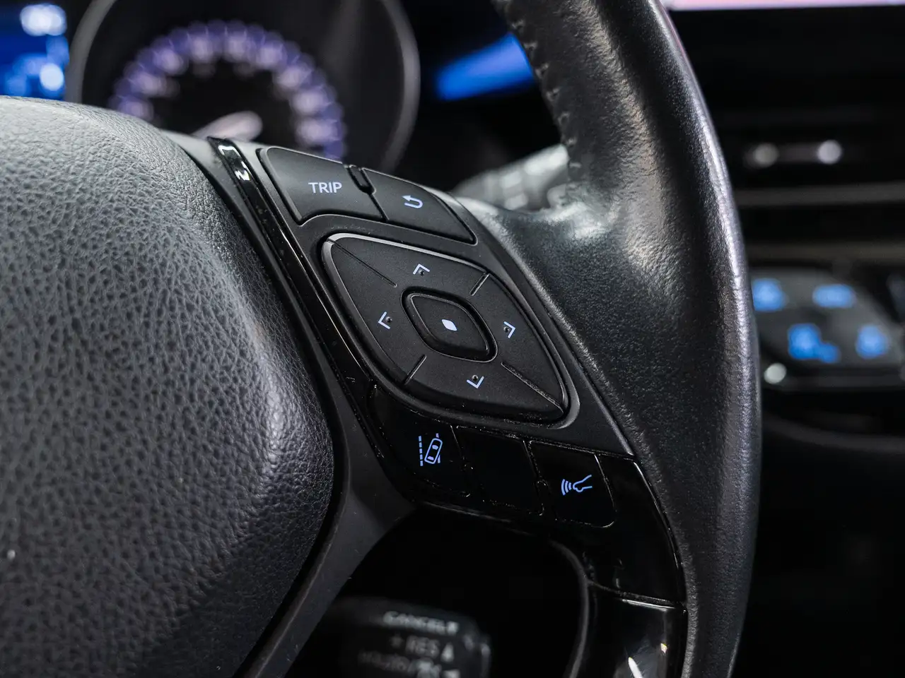 Toyota C-HR fotografie Toyota C-HR