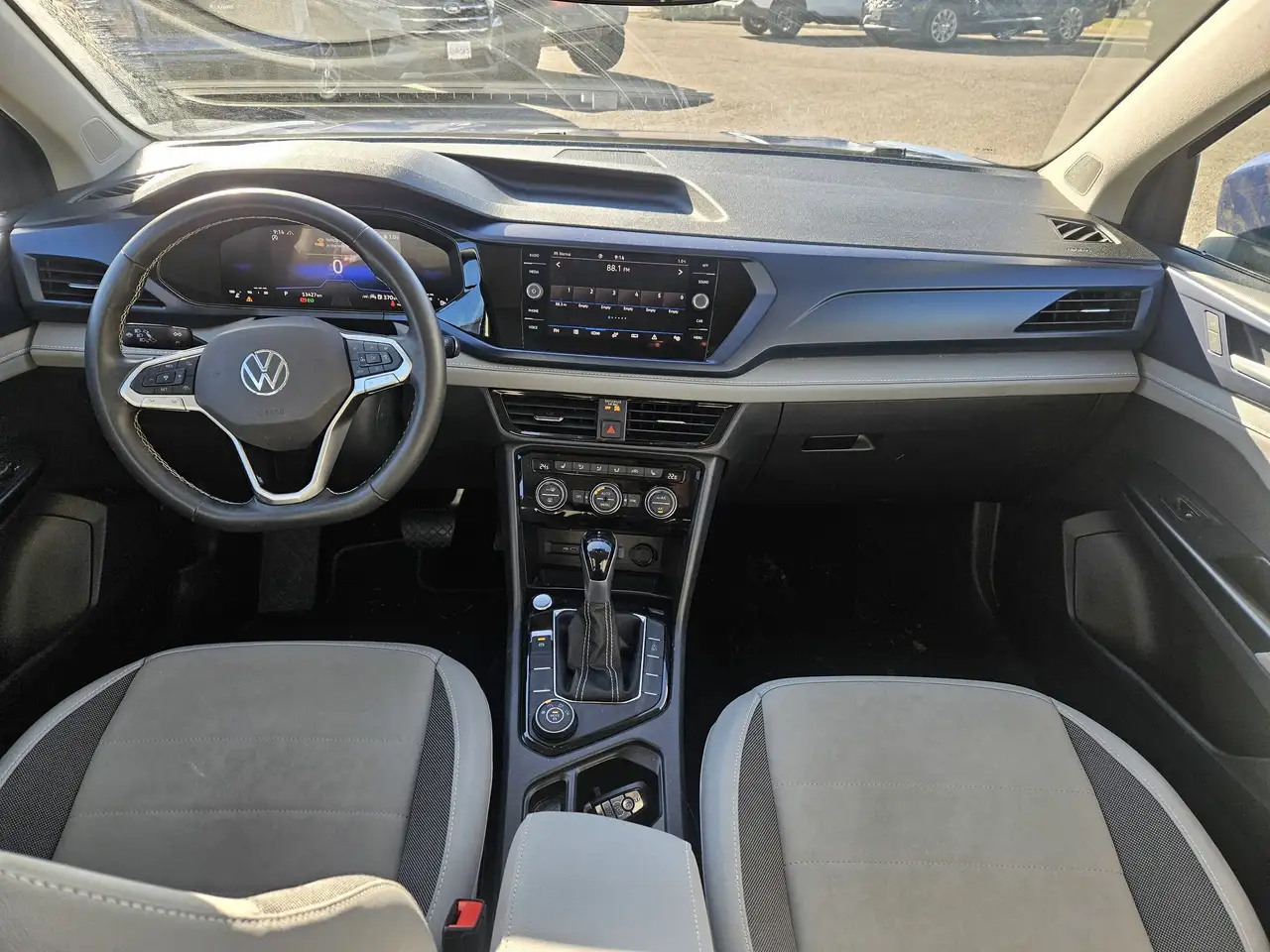 Volkswagen Taos снимка Volkswagen Taos