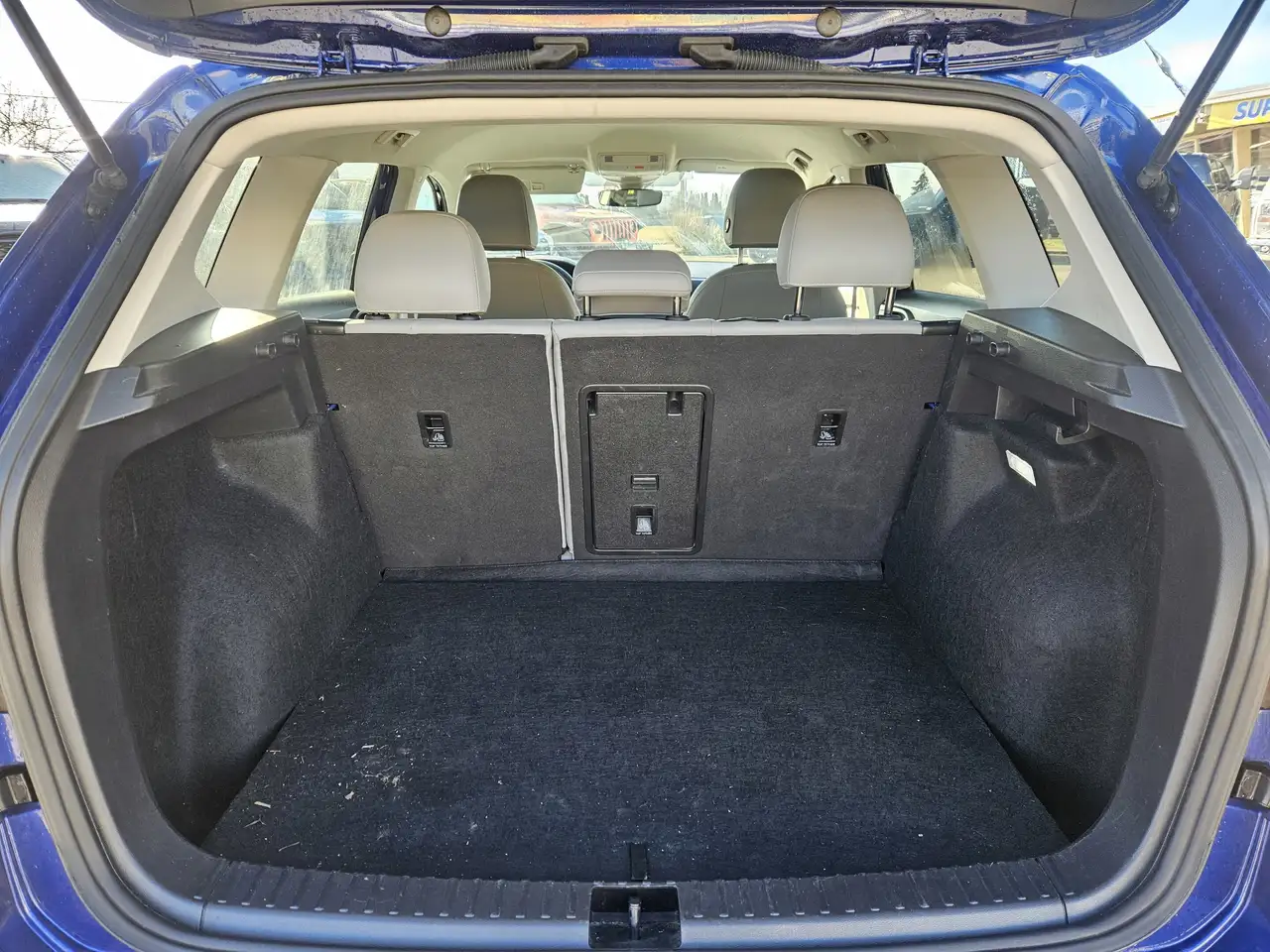 Volkswagen Taos снимка Volkswagen Taos