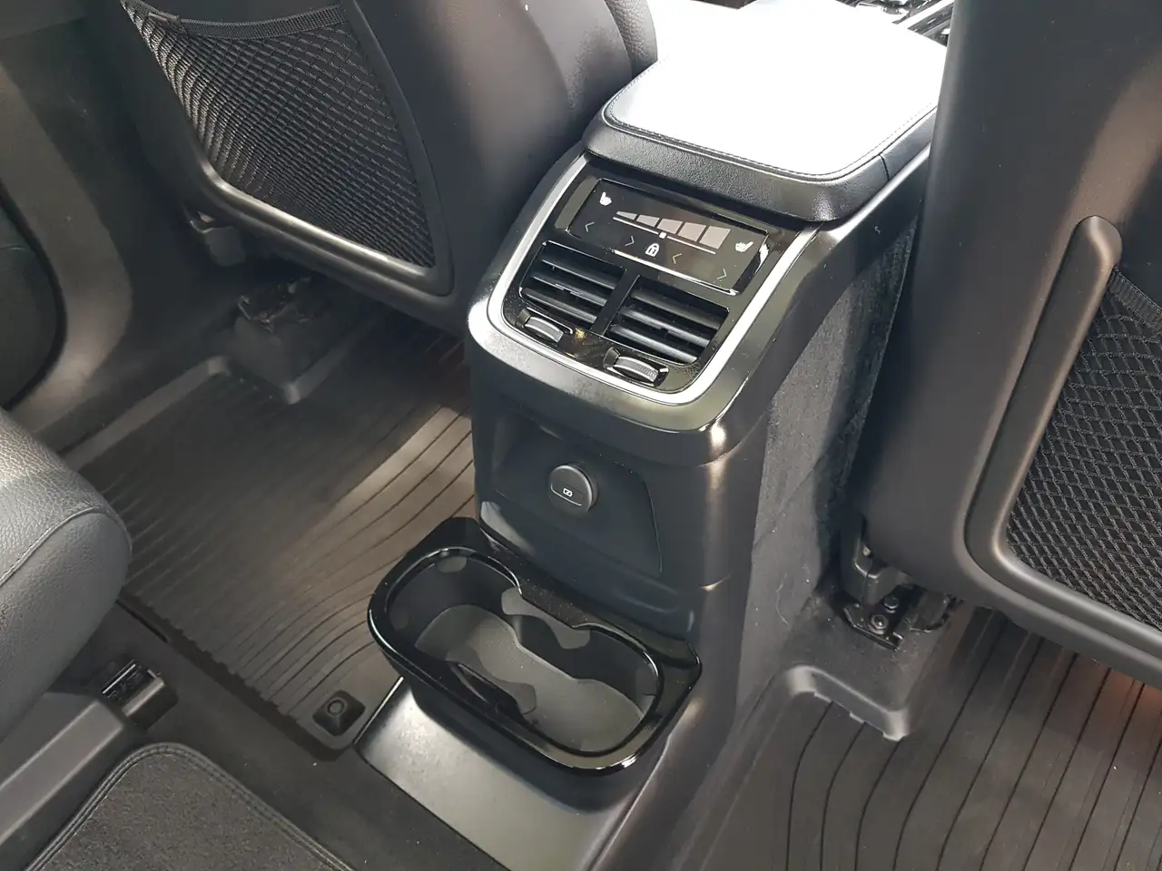 Volvo XC90 photo Volvo XC90