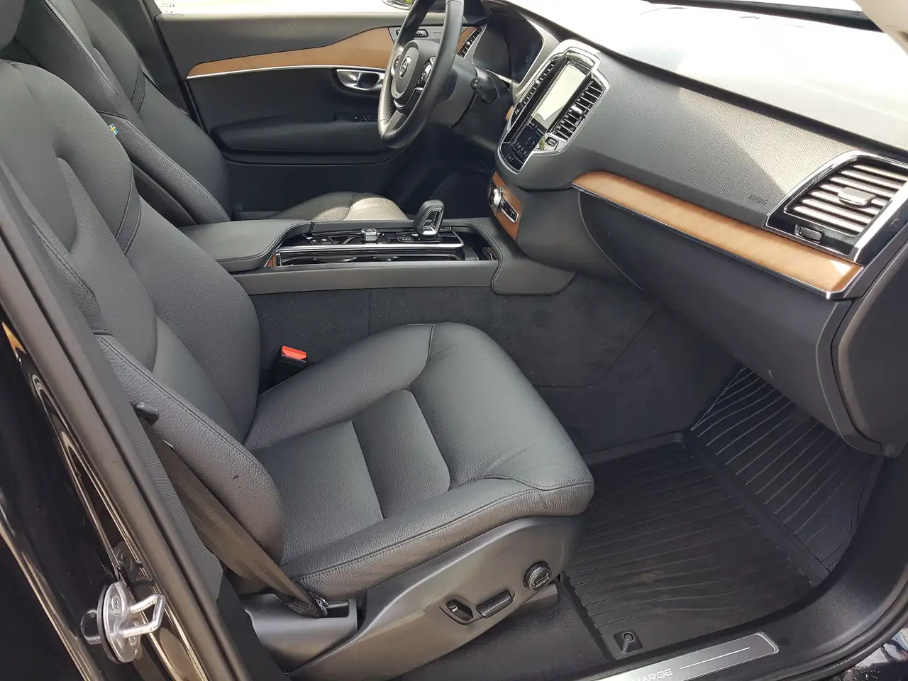 Volvo XC90 photo Volvo XC90
