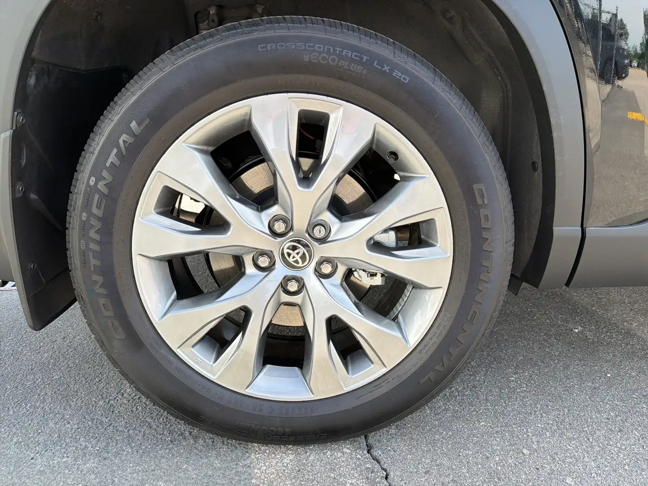Toyota Grand Highlander снимка Toyota Grand Highlander