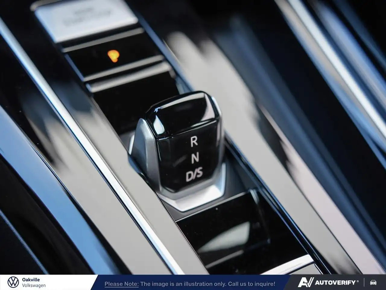 Volkswagen Golf R снимка Volkswagen Golf R