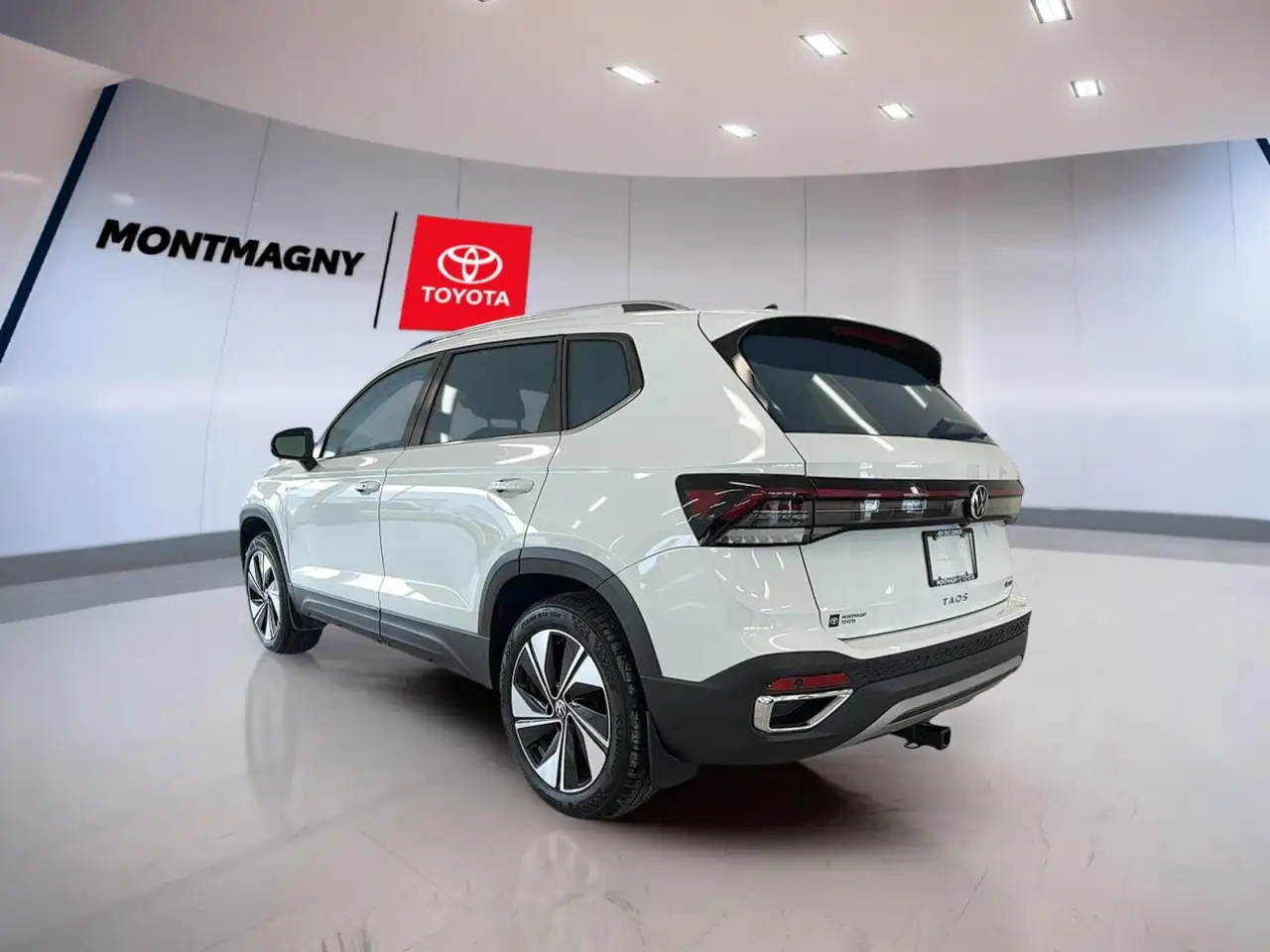 Volkswagen Taos снимка Volkswagen Taos