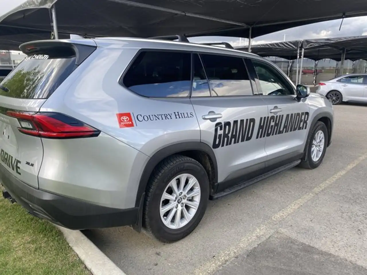 Toyota Grand Highlander fotografie Toyota Grand Highlander