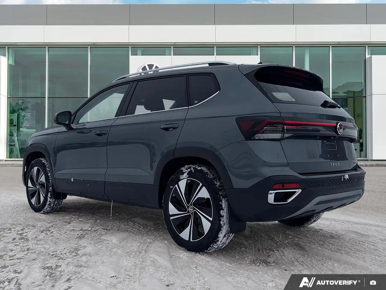 Volkswagen Taos снимка Volkswagen Taos