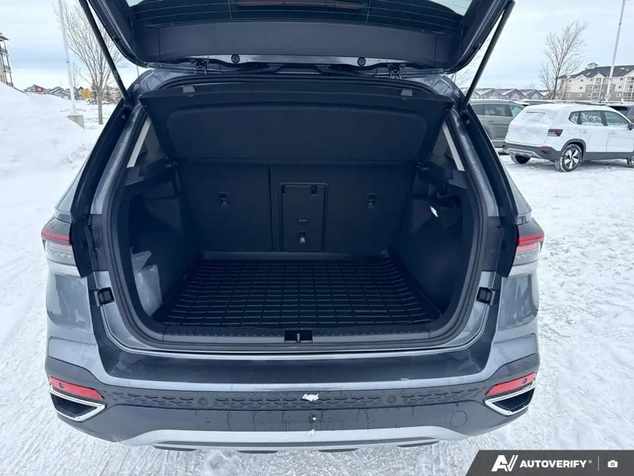 Volkswagen Taos снимка Volkswagen Taos