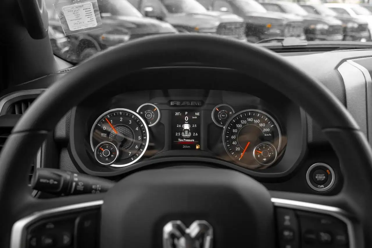 RAM 1500 снимка RAM 1500