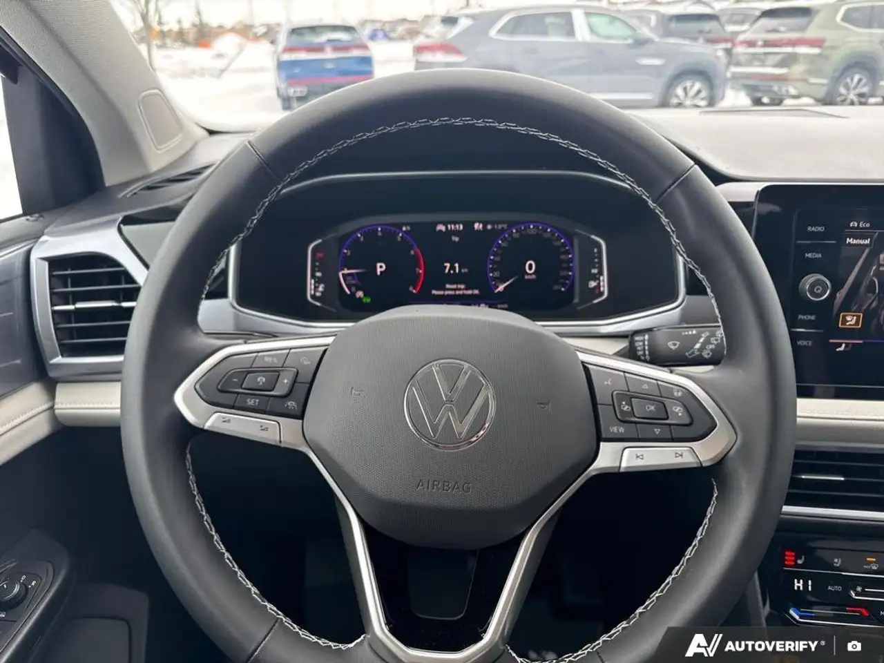 Volkswagen Taos снимка Volkswagen Taos