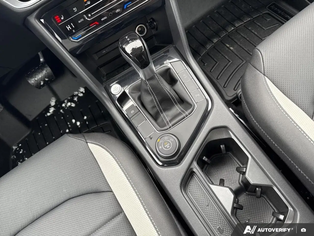 Volkswagen Taos снимка Volkswagen Taos