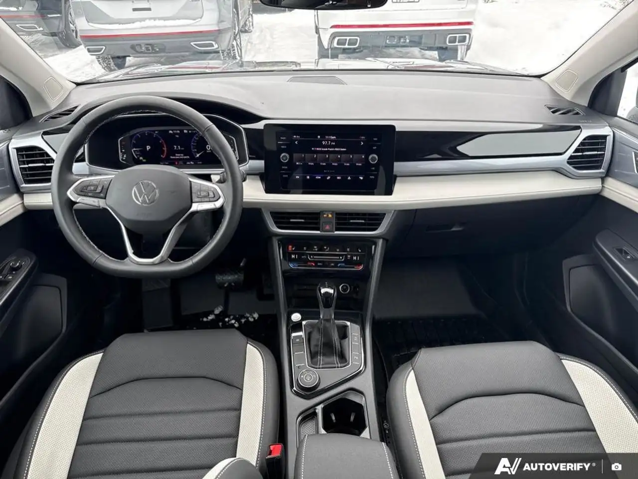 Volkswagen Taos снимка Volkswagen Taos