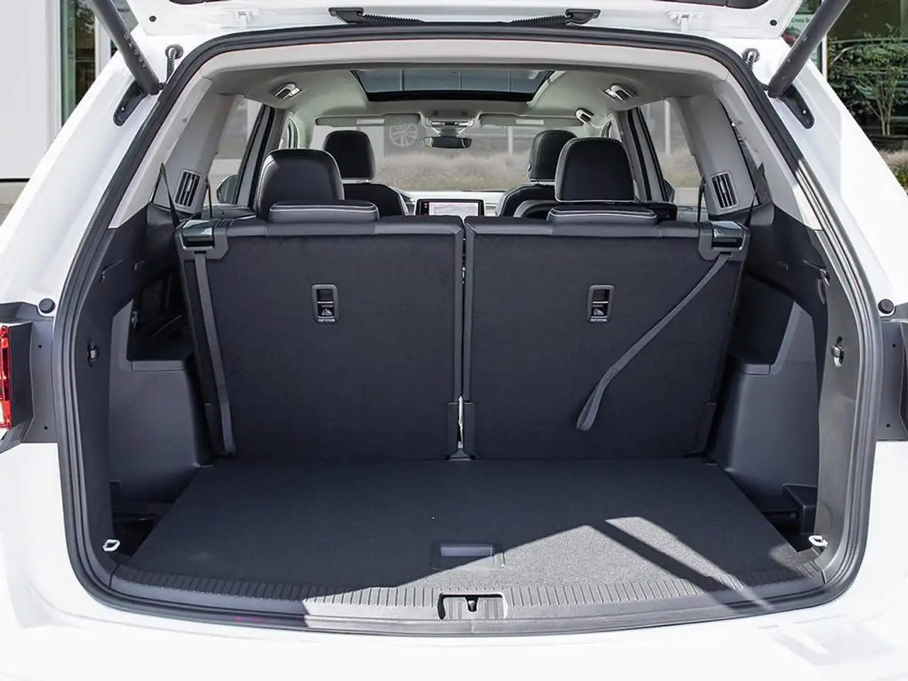 Volkswagen Atlas photo Volkswagen Atlas