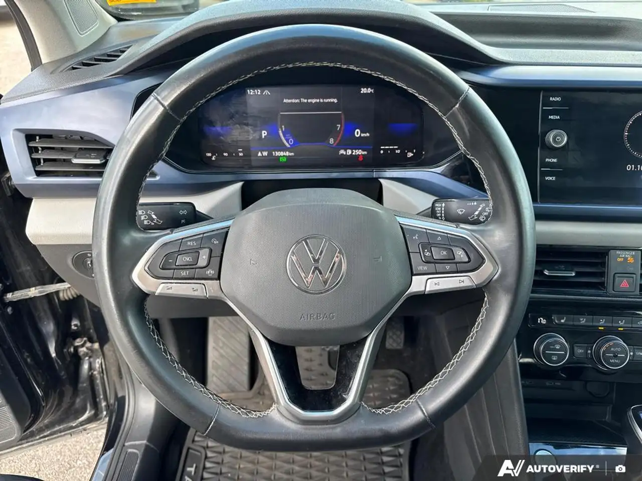 Volkswagen Taos photo Volkswagen Taos