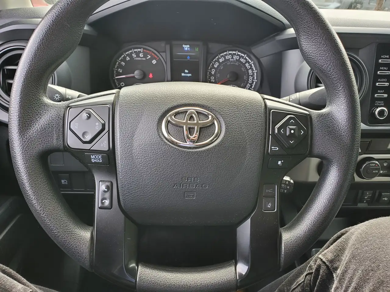 Toyota Tacoma снимка Toyota Tacoma