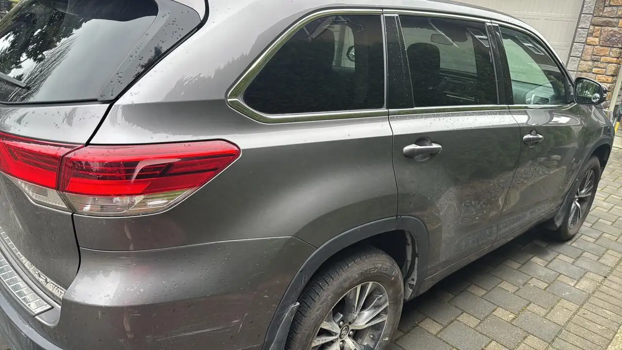 Toyota Highlander снимка Toyota Highlander
