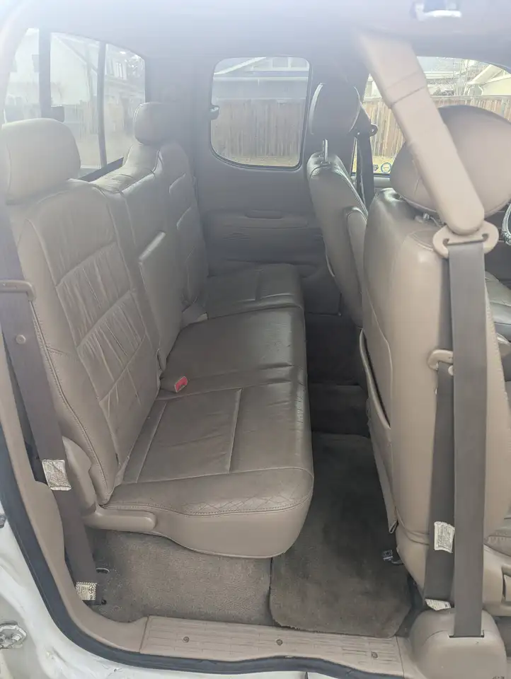 Toyota Tundra снимка Toyota Tundra
