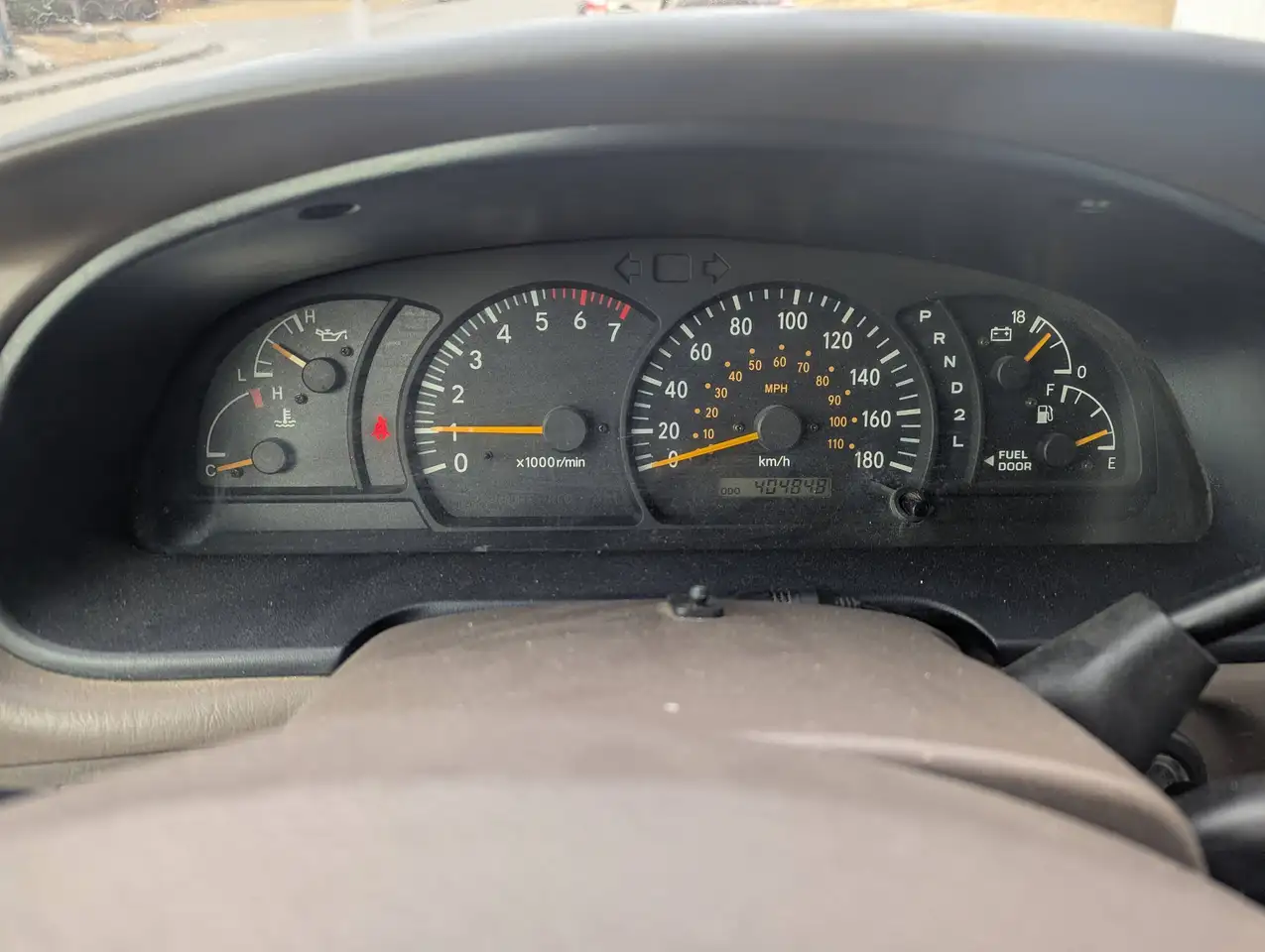 Toyota Tundra снимка Toyota Tundra