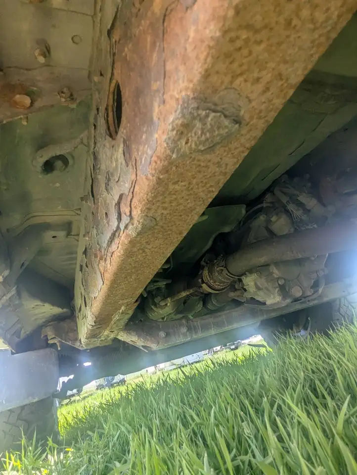 Toyota Tundra снимка Toyota Tundra