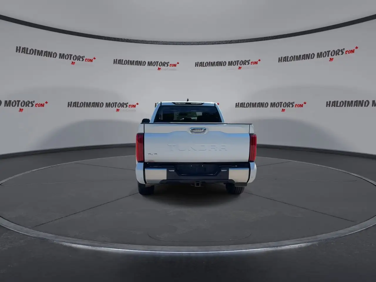 Toyota Tundra снимка Toyota Tundra