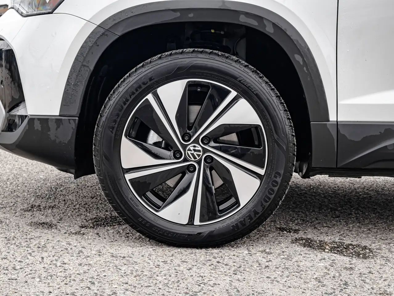 Volkswagen Taos снимка Volkswagen Taos