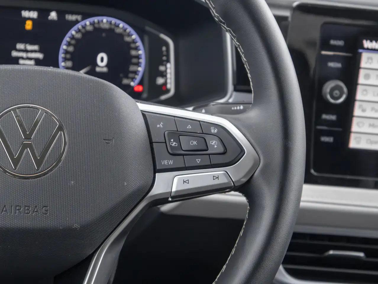 Volkswagen Taos снимка Volkswagen Taos