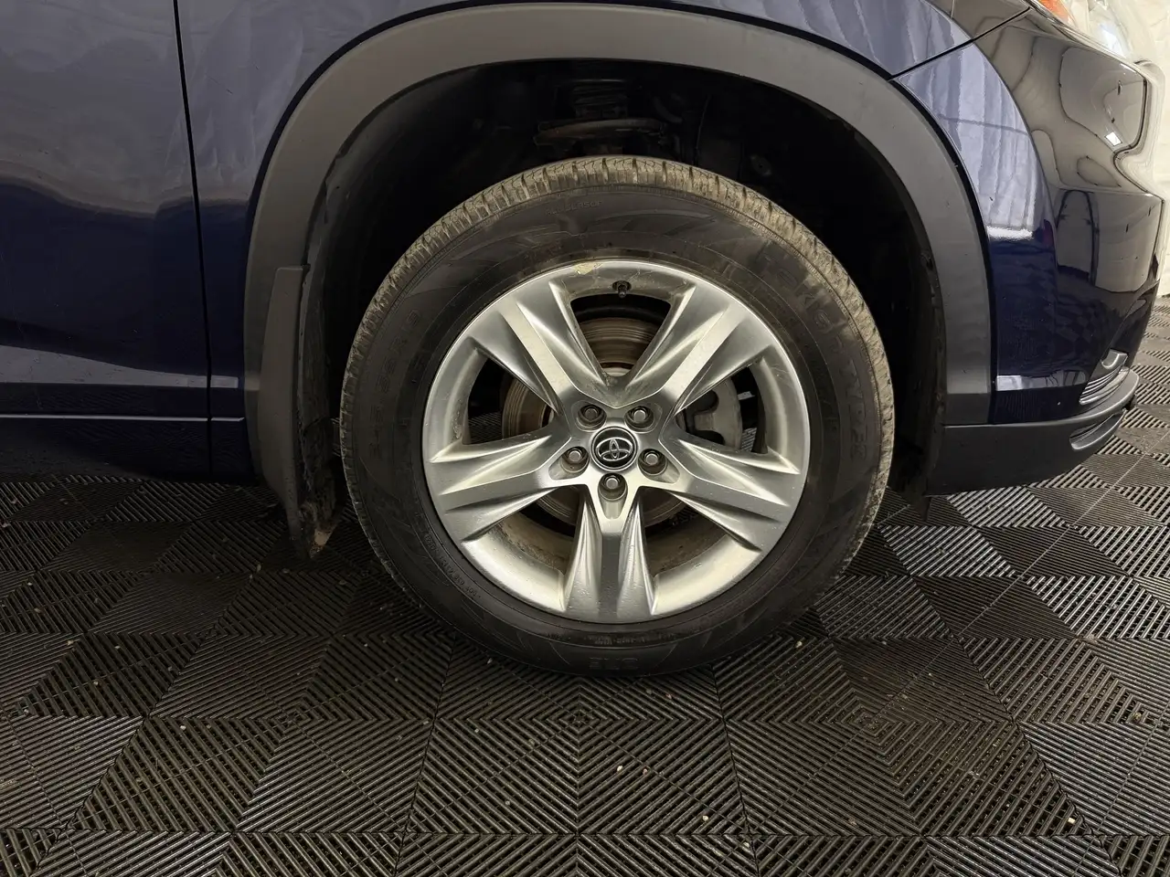 Toyota Highlander photo Toyota Highlander