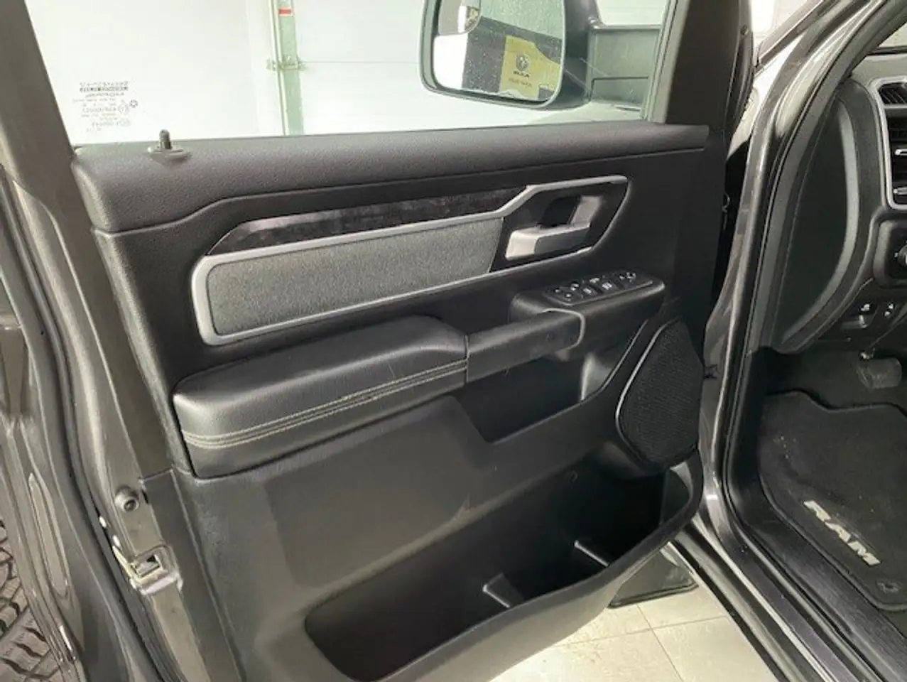 RAM 1500 photo RAM 1500