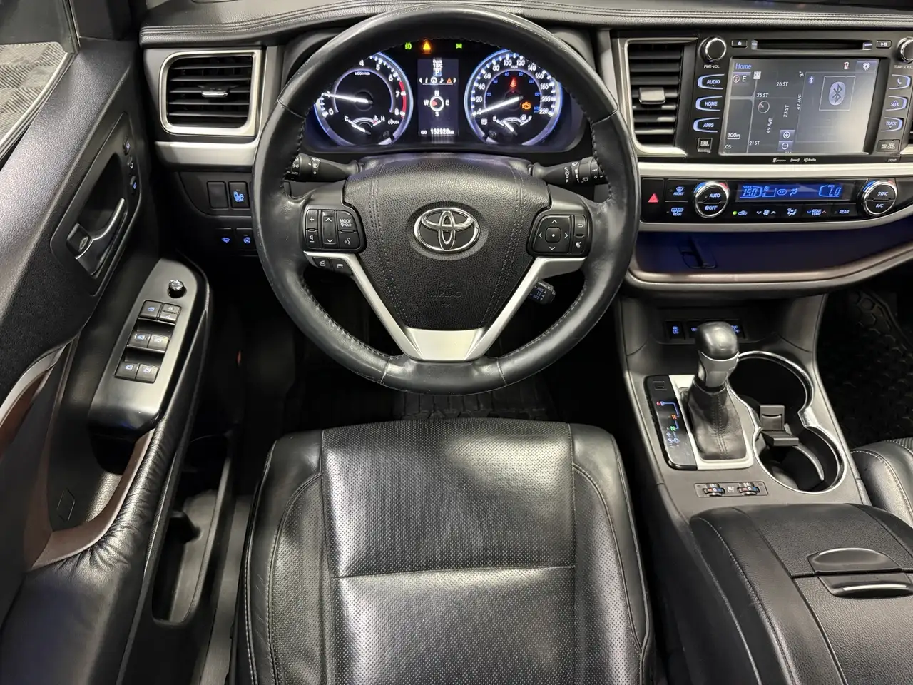 Toyota Highlander photo Toyota Highlander