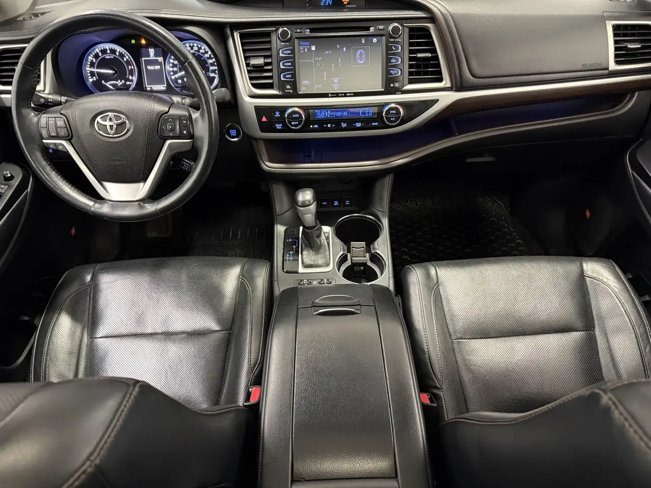 Toyota Highlander photo Toyota Highlander