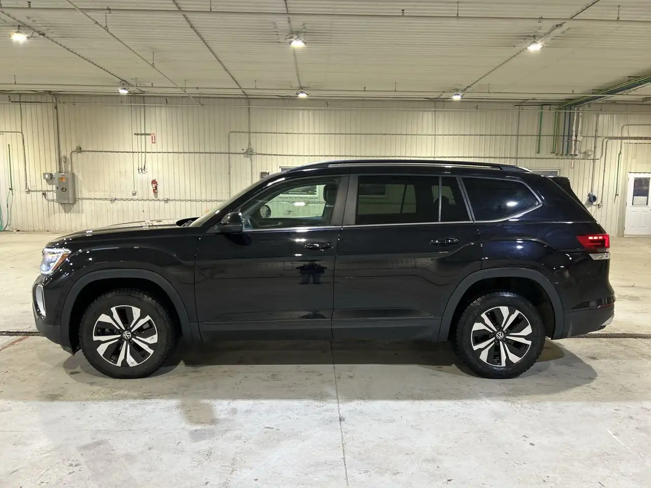 Volkswagen Atlas снимка Volkswagen Atlas