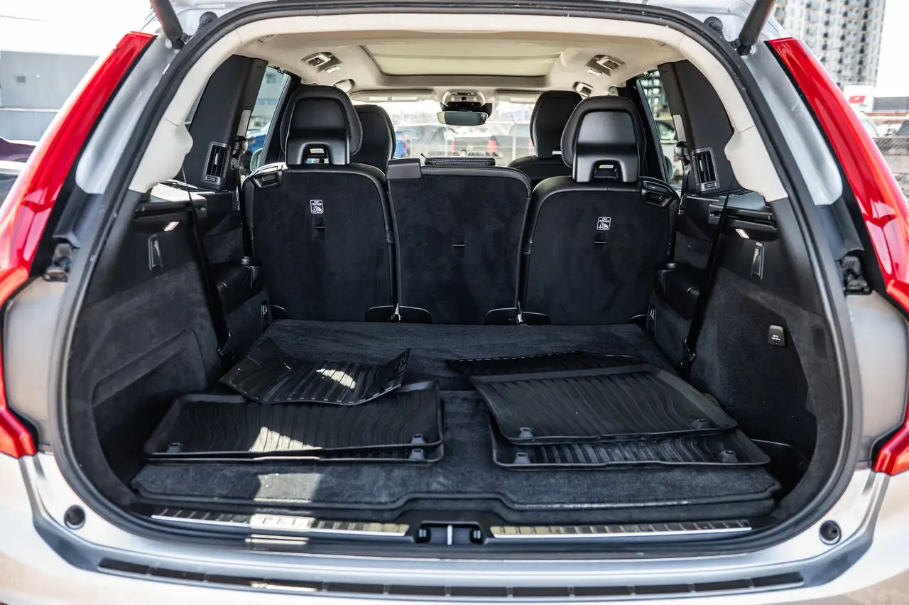 Volvo XC90 снимка Volvo XC90