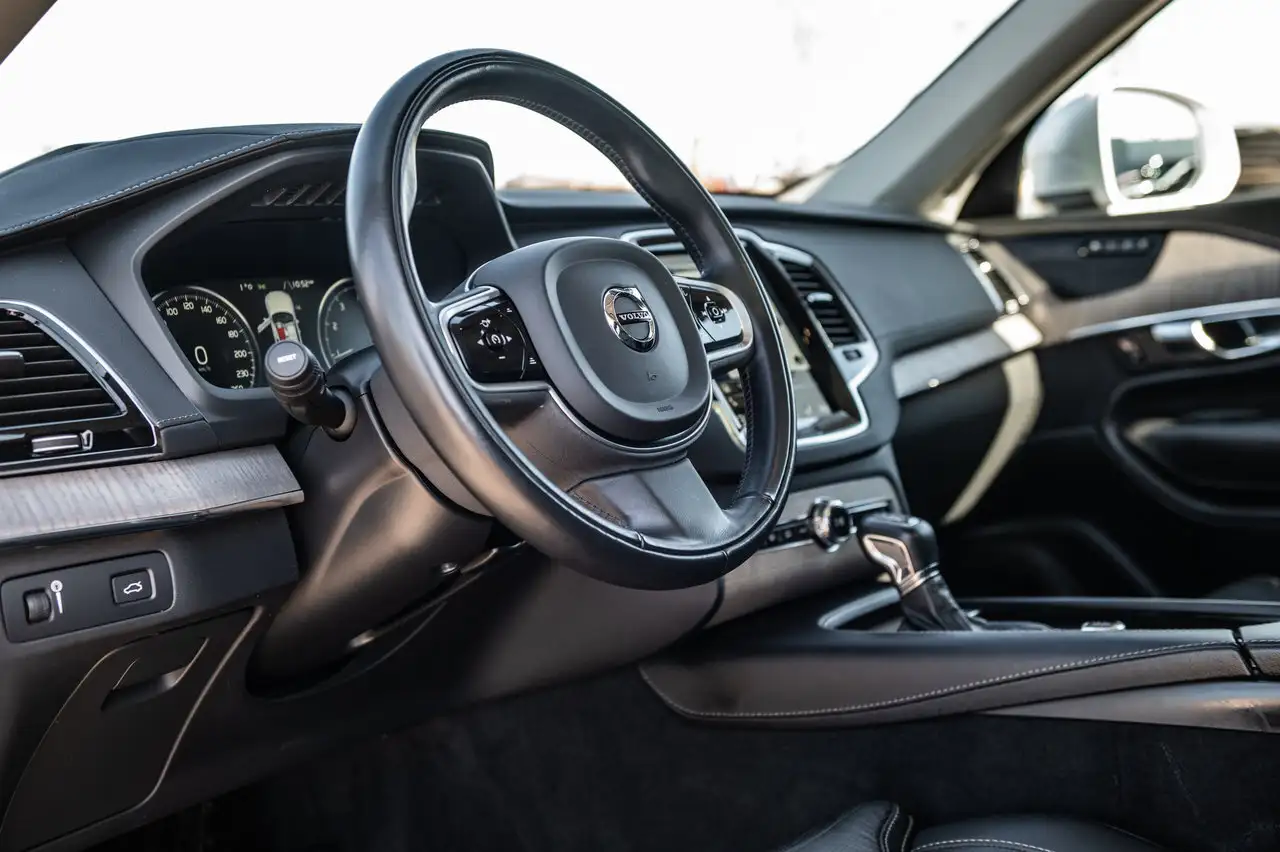 Volvo XC90 снимка Volvo XC90