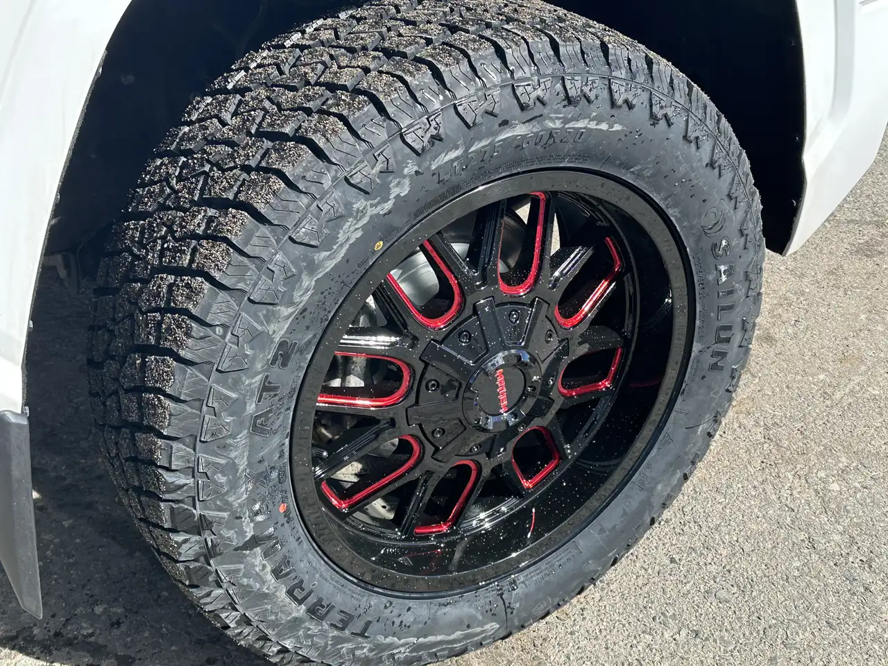 Toyota Tundra снимка Toyota Tundra