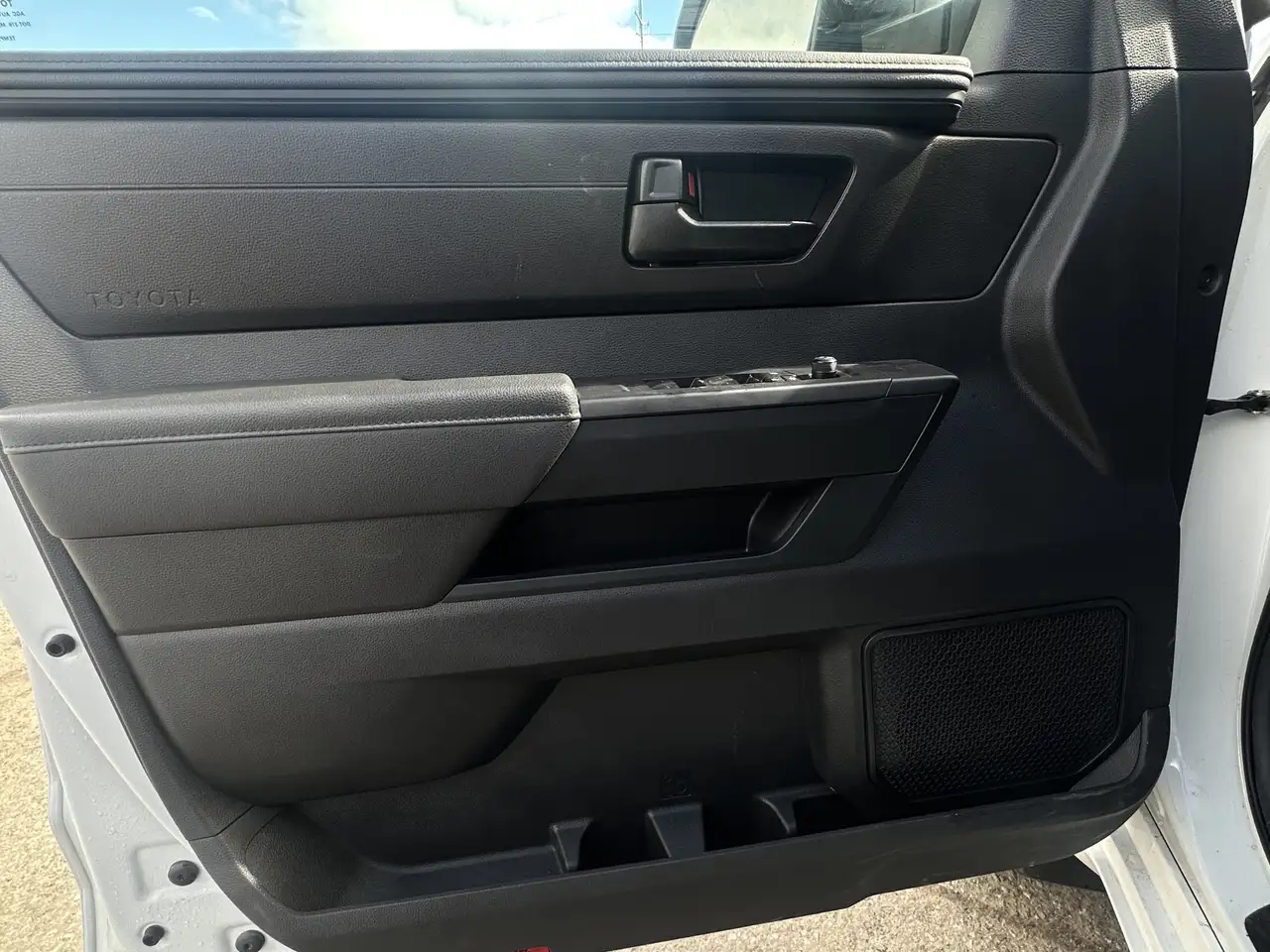 Toyota Tundra снимка Toyota Tundra