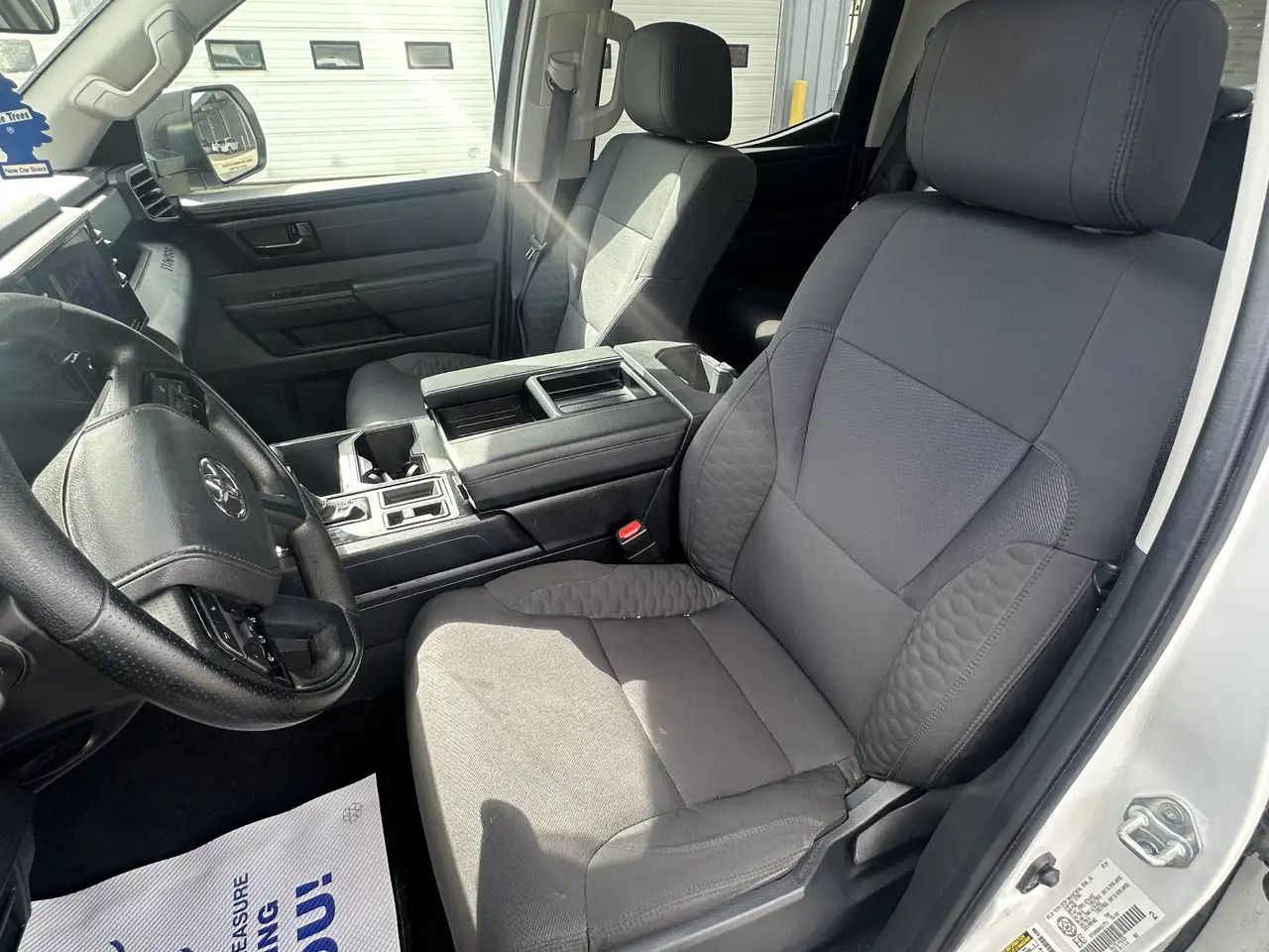 Toyota Tundra снимка Toyota Tundra
