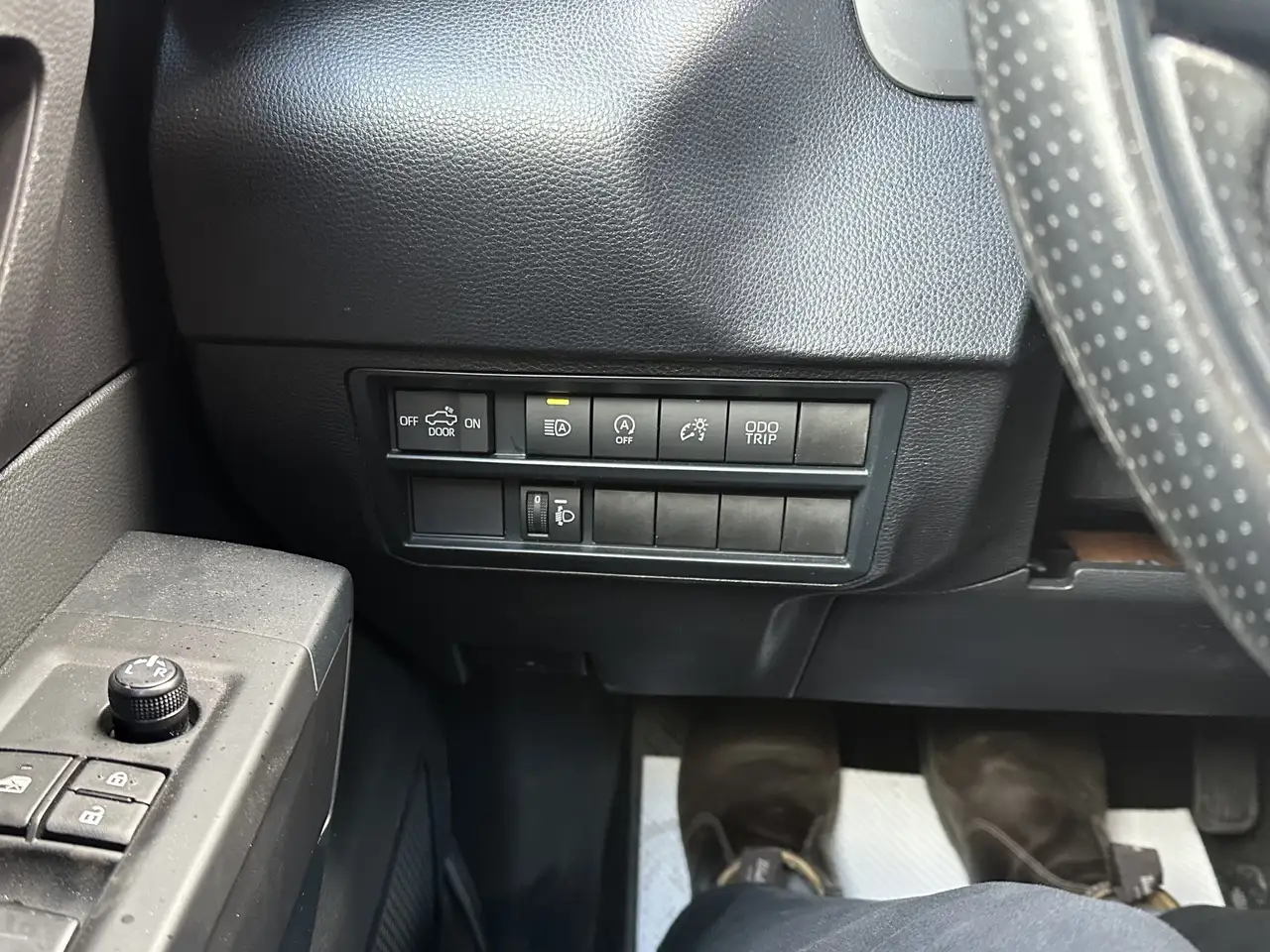 Toyota Tundra снимка Toyota Tundra
