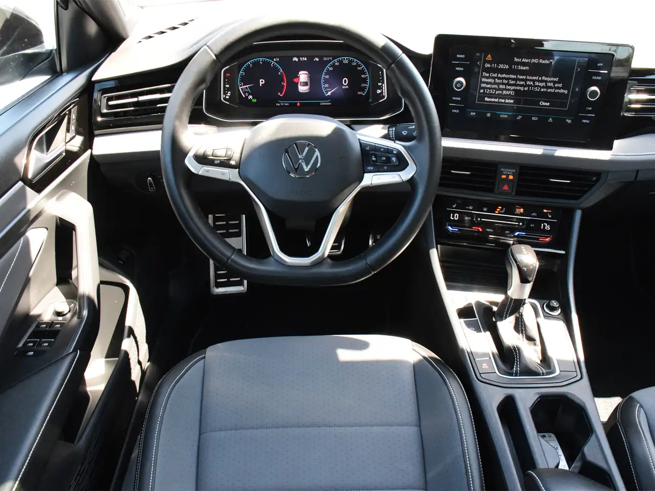Volkswagen Jetta photo Volkswagen Jetta