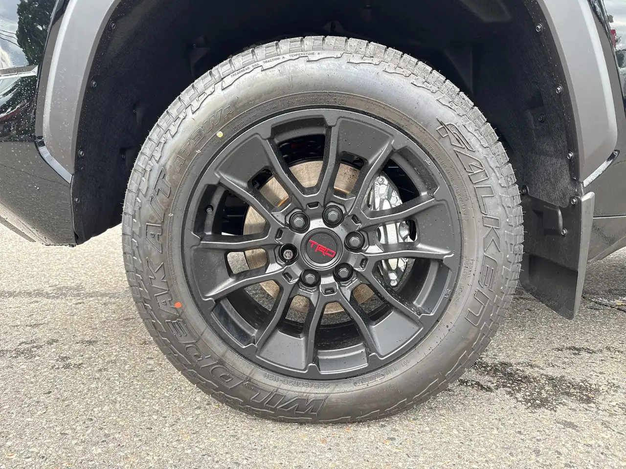 Toyota Tundra снимка Toyota Tundra