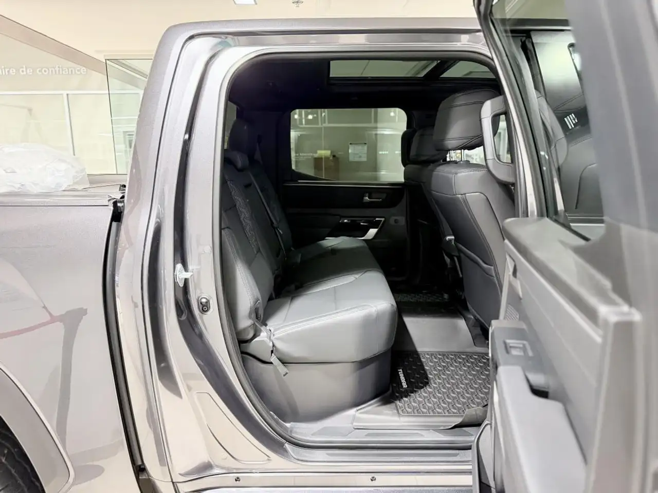 Toyota Tundra photo Toyota Tundra
