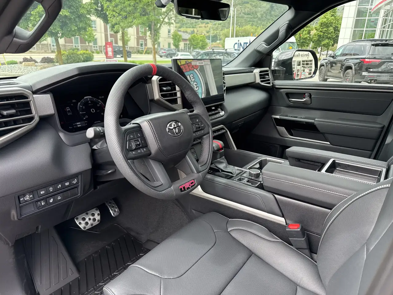 Toyota Tundra снимка Toyota Tundra
