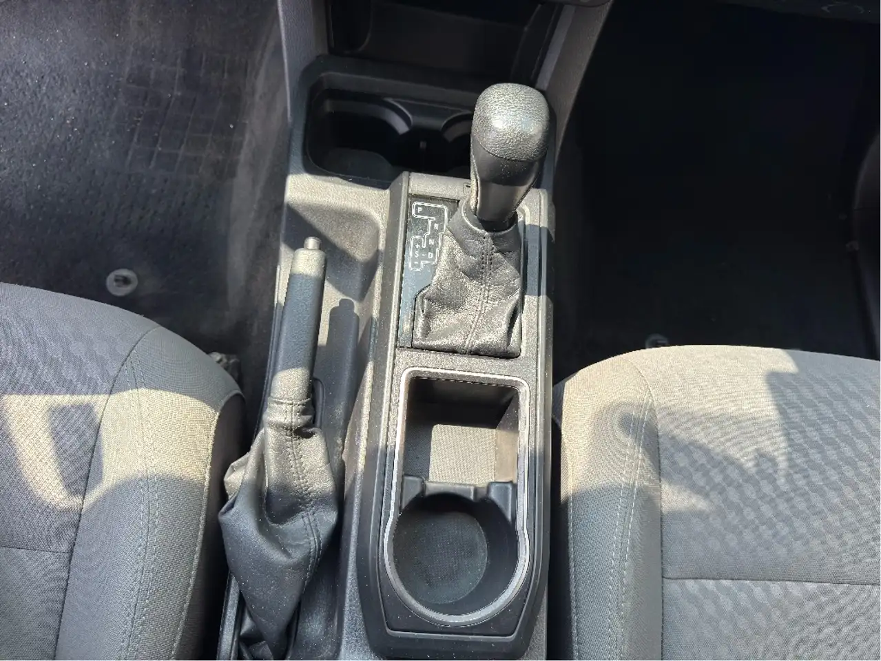 Toyota Tacoma снимка Toyota Tacoma